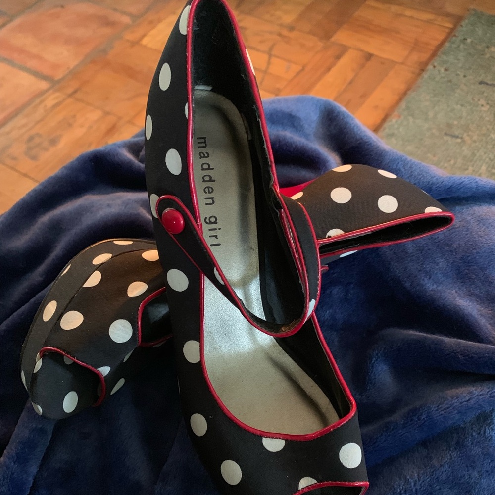 Shoes high pumps
